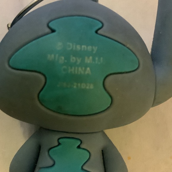 Stitch Keychain - Picture 3 of 3